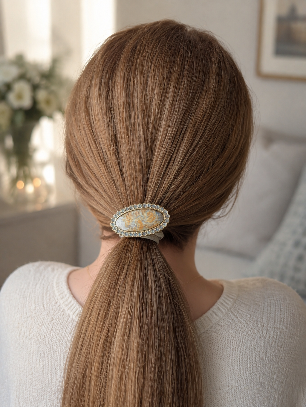 L017 - Gold & ivory Song Brocade oval crystal hair clip lifestyle shot